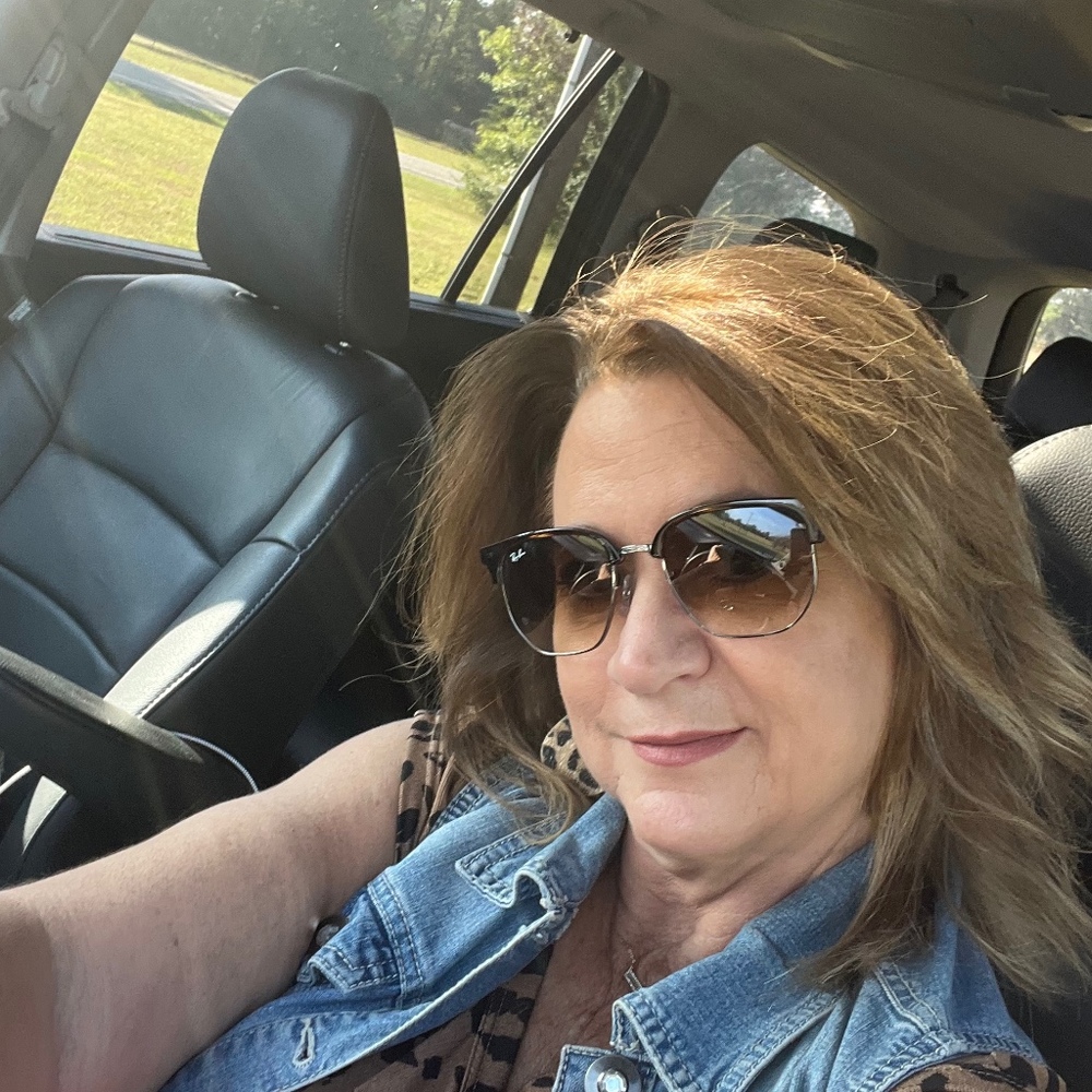Meet your Posher, Anita